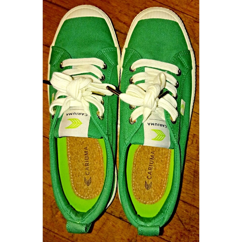 Cariuma Canvas Low Top Lace-Up Sneaker Green White Women's Size US 7.5 EU 38.5